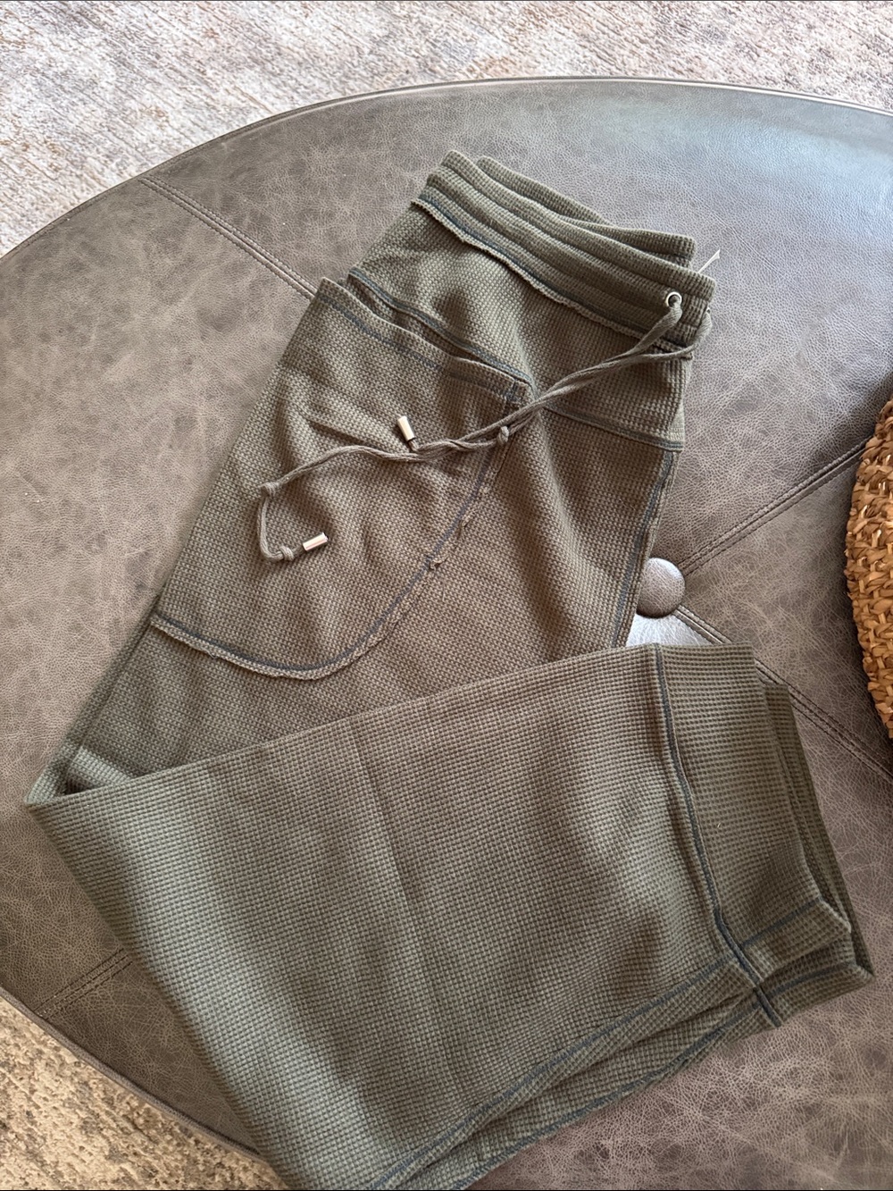 Free People womenβs sz sm olive green pants/hooded sweatshirt set. Soft & comfy